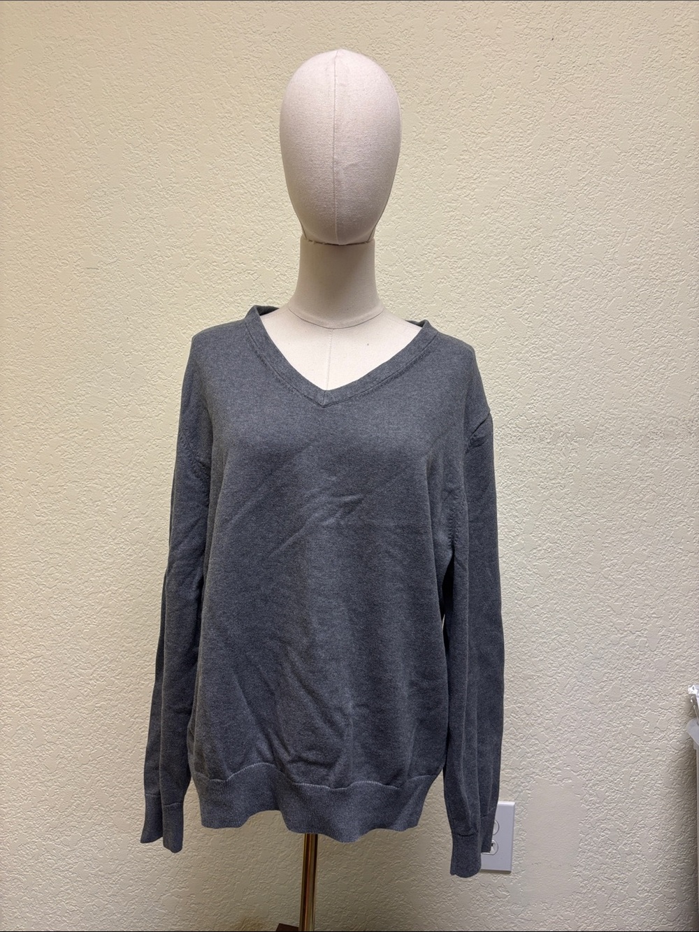 Lands' End Women's V-Neck Sweater in Charcoal Gray